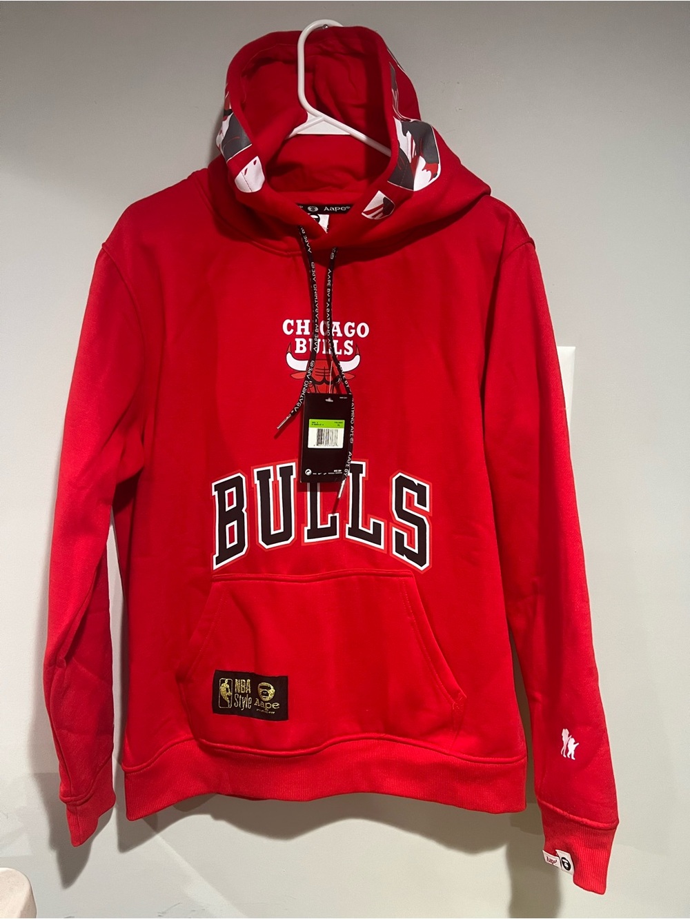 Red NBA x AAPE by A Bathing Ape Chicago Bulls Pullover Hoodie